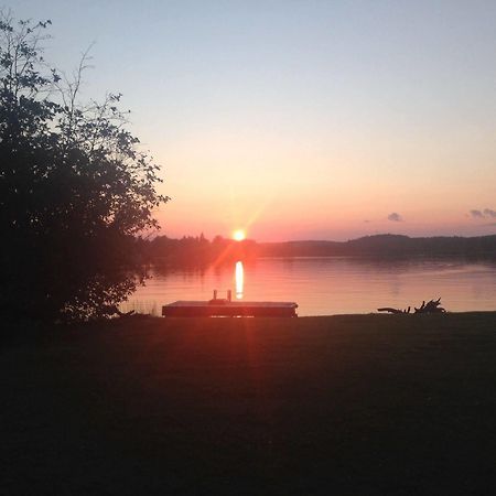 Algonquin'S Edge Resort Madawaska Dış mekan fotoğraf