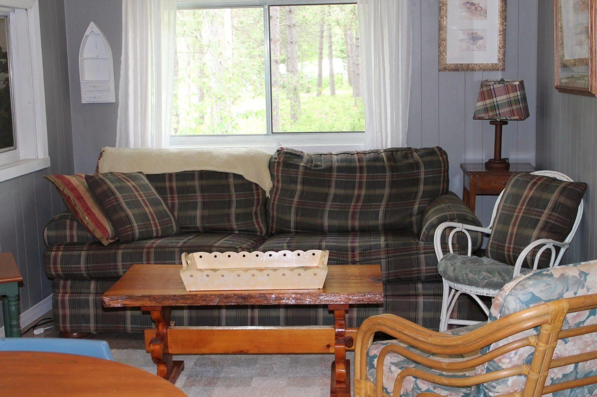 Algonquin'S Edge Resort Madawaska Dış mekan fotoğraf